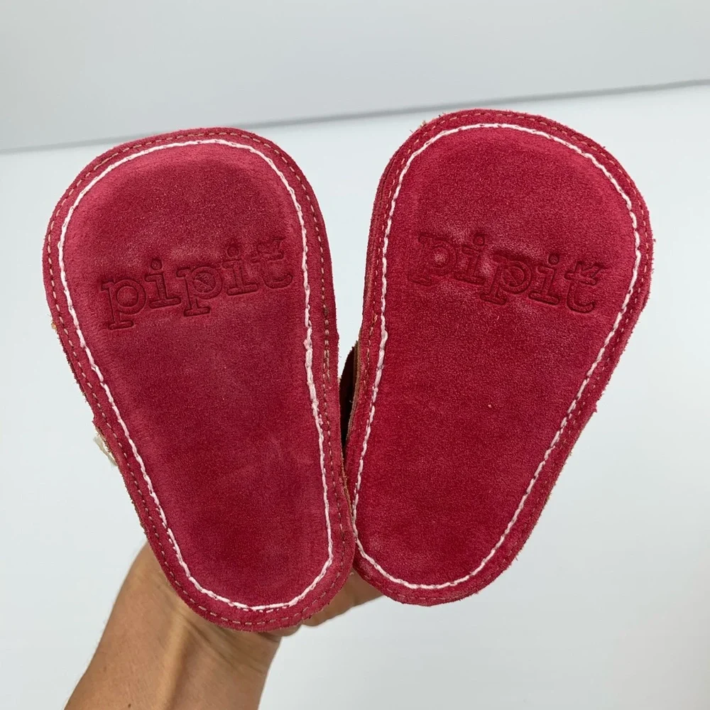 Pipit Flower Apricot Camel suede baby booties shoe